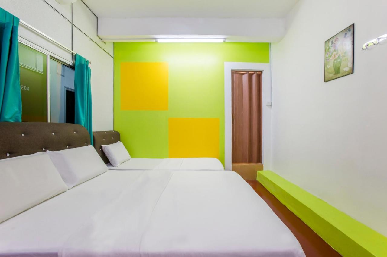 Spot On 89788 Musafir Transit Hotel Nilai Εξωτερικό φωτογραφία