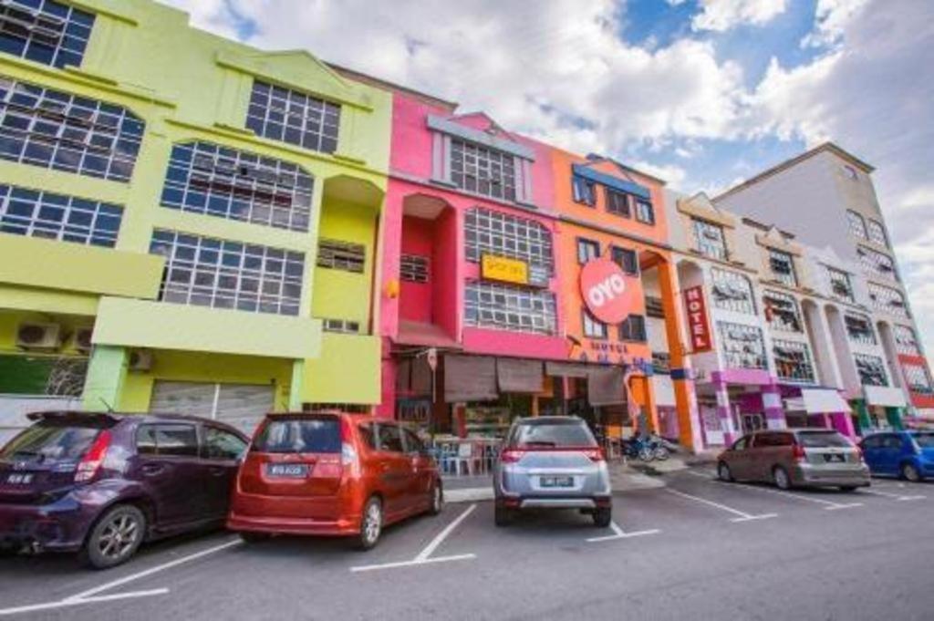 Spot On 89788 Musafir Transit Hotel Nilai Εξωτερικό φωτογραφία